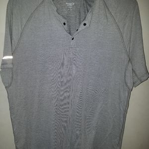 Men's Old Navy XL Gray Tshirt